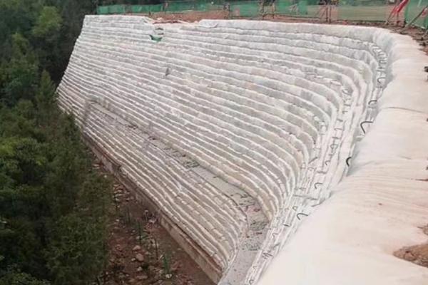 高強(qiáng)加筋土工布的加筋方法有哪些呢  第3張